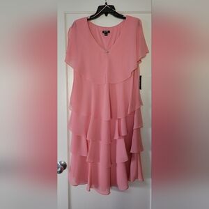 SLNY tiered, salmon special occasion dress.  Size 18.